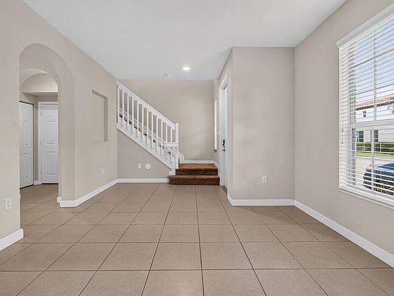 5th image of 17094 SW 95th Ter