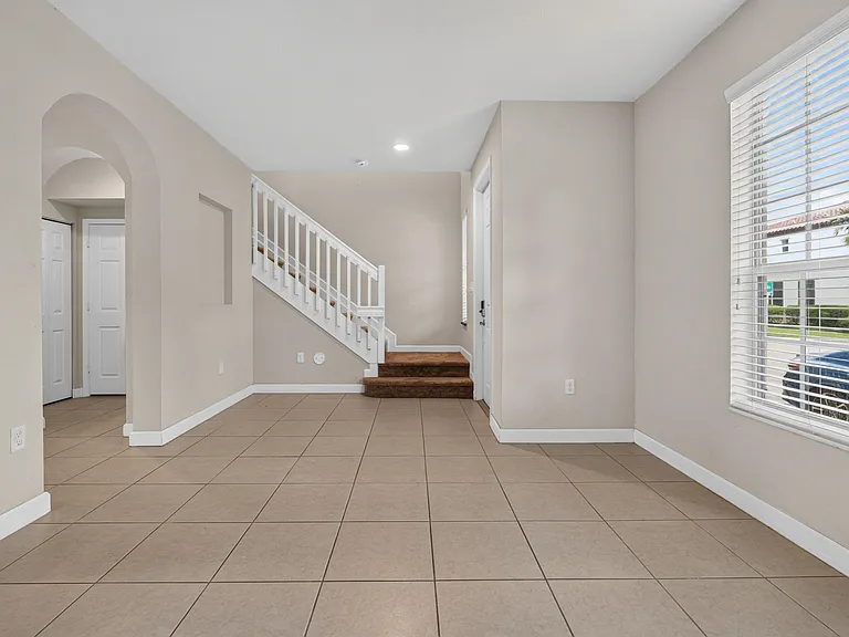 17094 SW 95th Ter — Photo 5
