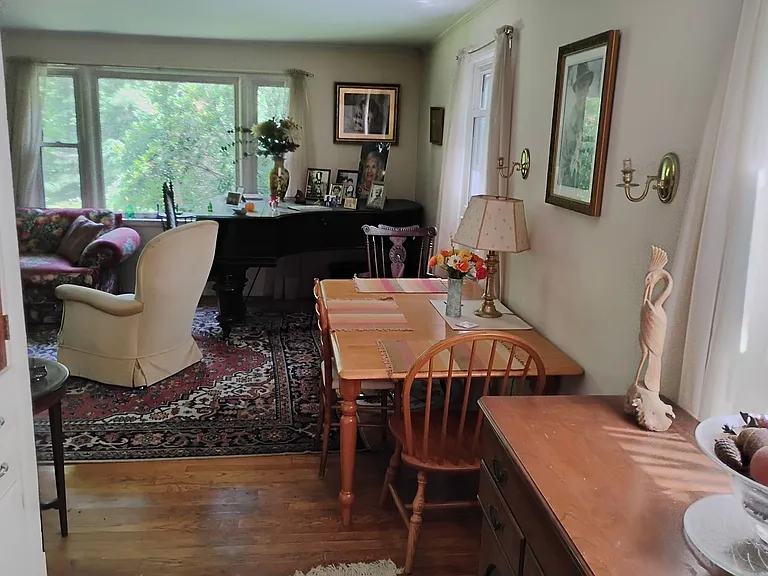 200 Garey Rd — Photo 7