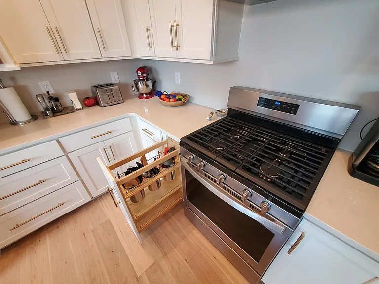 1021 Cheatham Pl — Photo 9