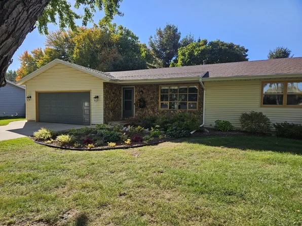 3730 Lane Ct, Saint Joseph, MI 49085