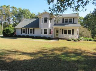 7473 Holly Berry Ln, Tobaccoville, NC 27050