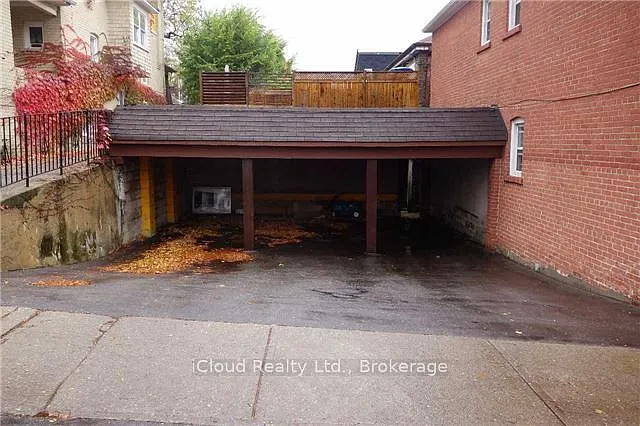 1162 Avenue Rd W #UPPER — Photo 6