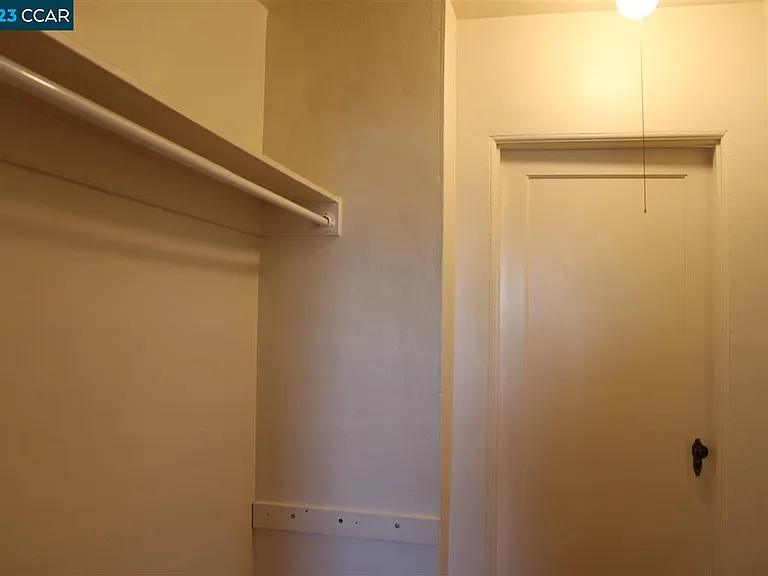 515 Lexington Ave #517 — Photo 14