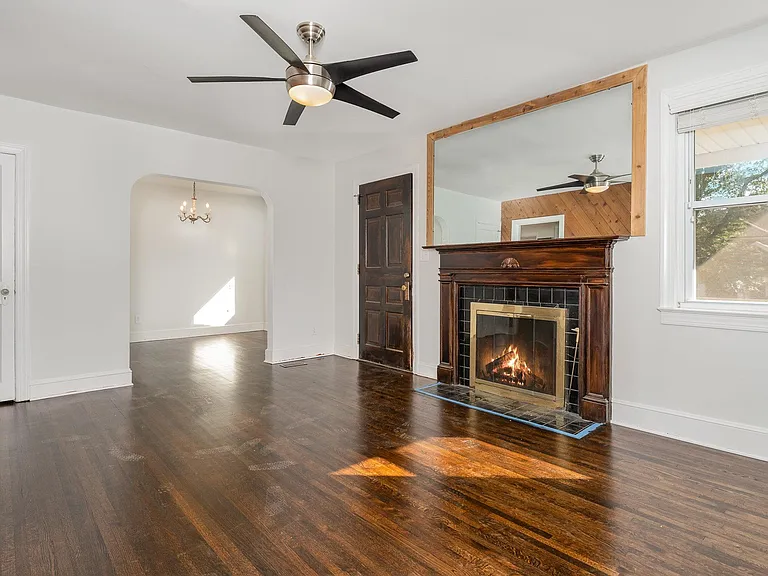 800 McDonald Ave — Photo 3