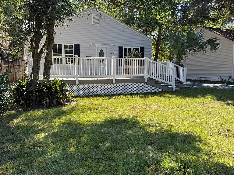 1091 Frank P Corso St — Photo 4