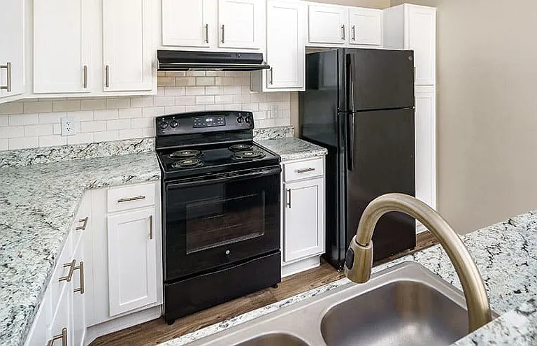 The Falls and Woods of Hoover Apartments — Photo 41