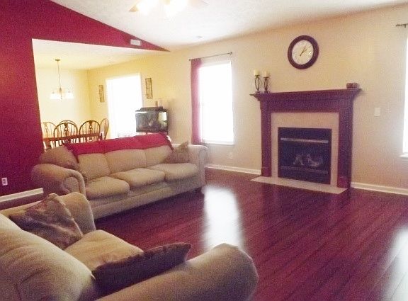4th image of 4133 Druze Ave