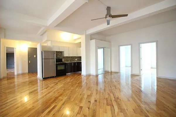 Rented by MTY Group, Inc | media 12