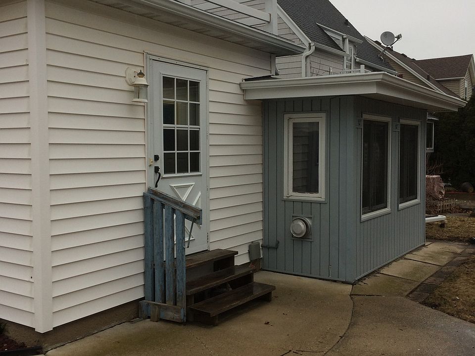 2nd image of 1851 New York Ave
