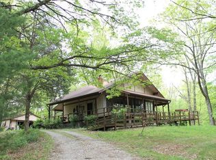 6087 Christianburg Rd, Columbus, IN 47201