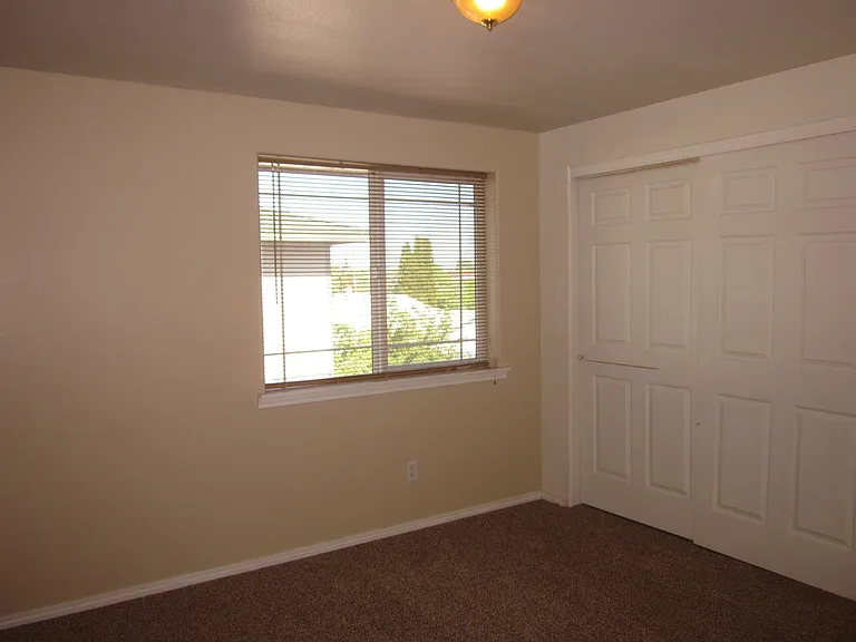 1730-36 SW Juniper Ave — Photo 4