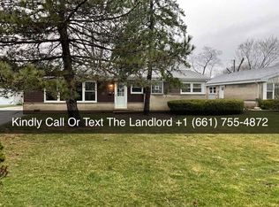 536 Lotus Ln, Glenview, IL
