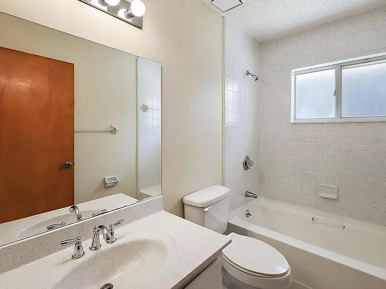 209 Grassy Lakes Rd — Photo 5