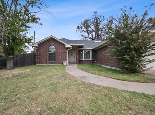 1408 Westwood Dr, Weatherford, TX 76086