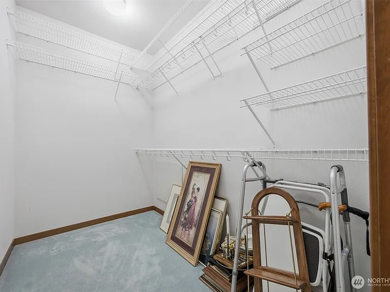 237 Creekview Crst — Photo 21