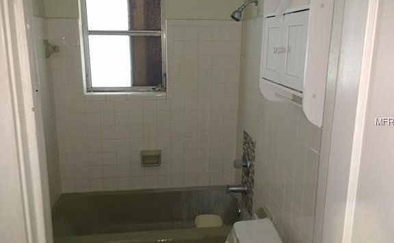 5th image of 514 N Bradford Ave