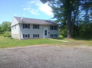 151 Dolan Cir, East Taunton, MA 02718