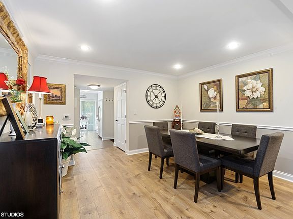 3rd image of 1716 Northfield Sq Unit B