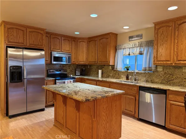 941 Senita Dr, Barstow, CA 92311