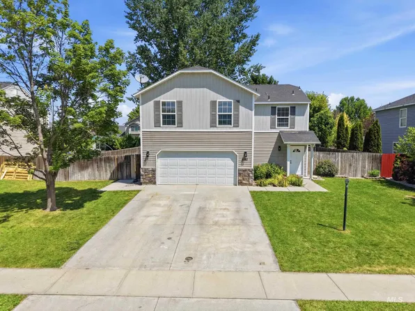 8180 E Shallon Dr, Nampa, ID 83687