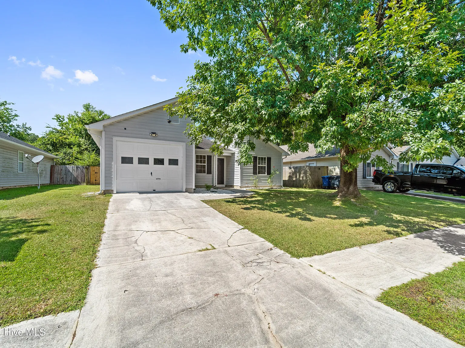 3 bed, 2.0 bath, 1188 sqft, $1,595 — Photo 2