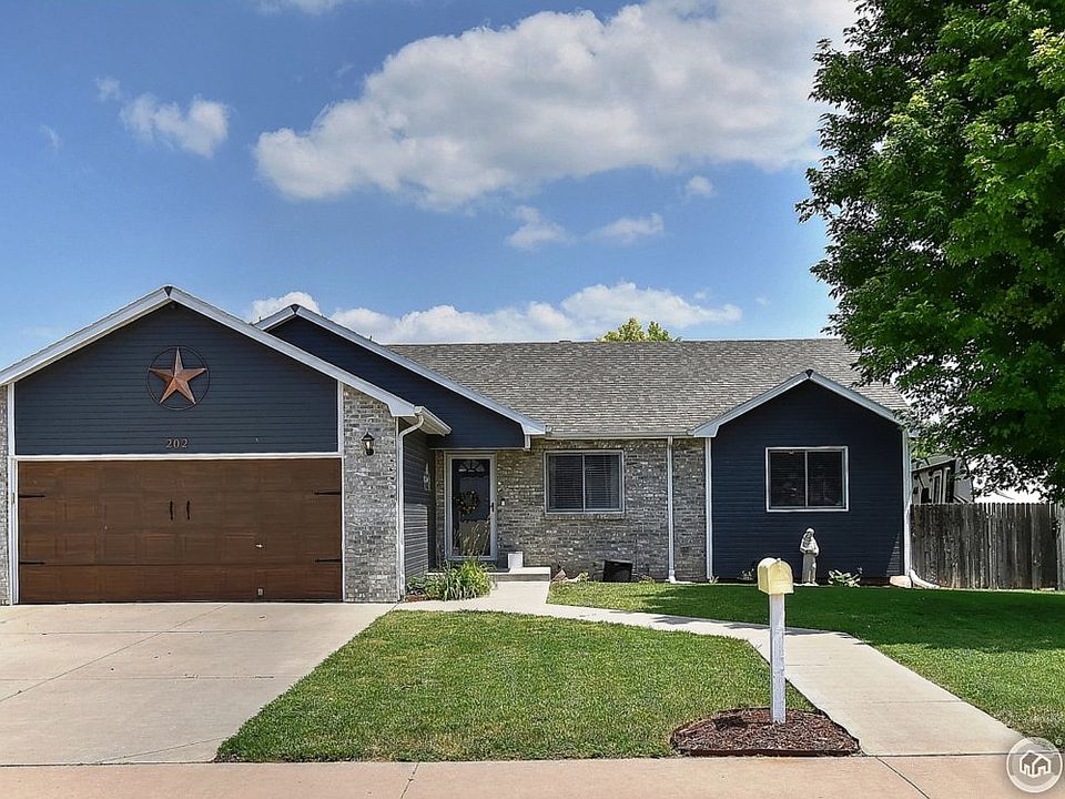 1st image of 202 N 44th Avenue Ct