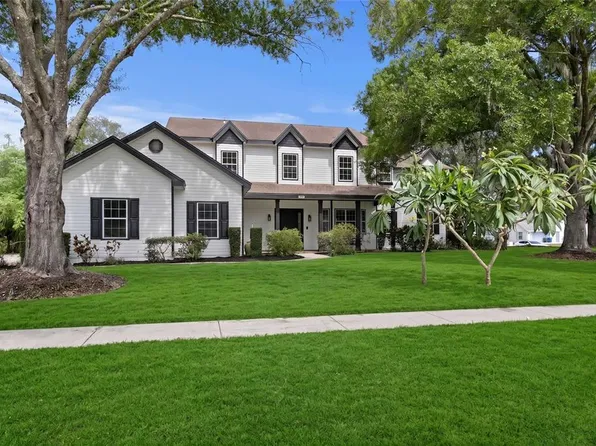 8807 Eagle Watch Dr, Riverview, FL 33578