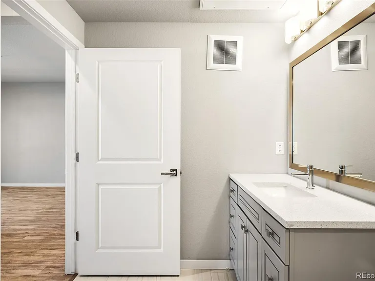 155 S Monaco Street Pkwy #105 — Photo 16
