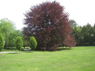 1410 Wolver Hollow Rd, Oyster Bay, NY 11771