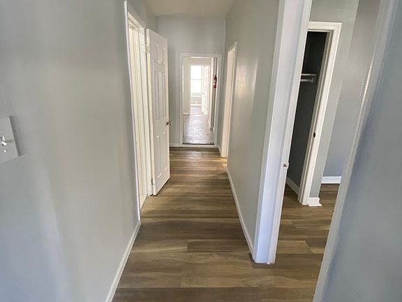 4th image of 98 N 17th St Floor 1
