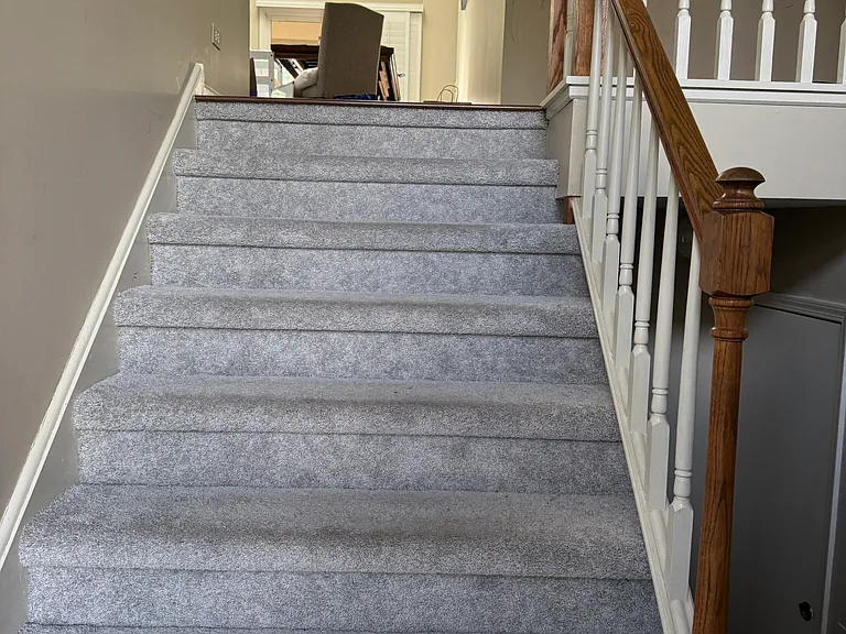 118 Willow Pkwy — Photo 1