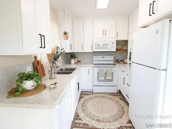 2nd image of 11183 Kelowna Rd APT 36