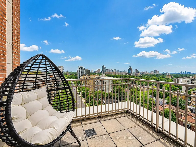 155 Saint Clair Ave W #1801 — Photo 38