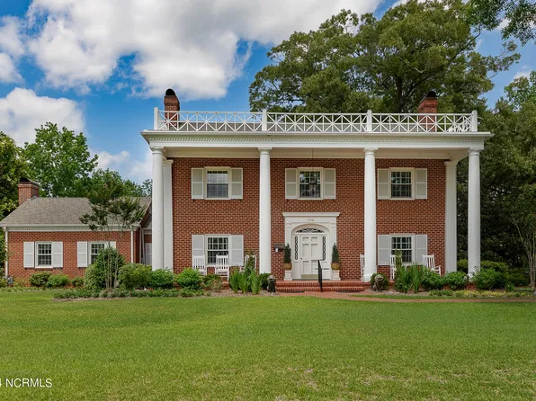 306 Woodland Drive, Jacksonville, NC 28540