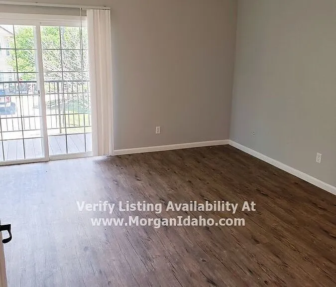 10096 W Garverdale Ln #202 — Photo 7