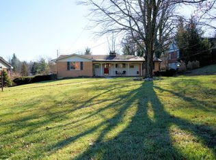427 Meadowcrest Rd, Cincinnati, OH 45231