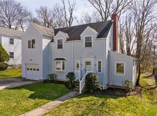 9 Coral Dr, Pittsburgh, PA 15238