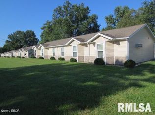1610 N Russell St, Marion, IL 62959
