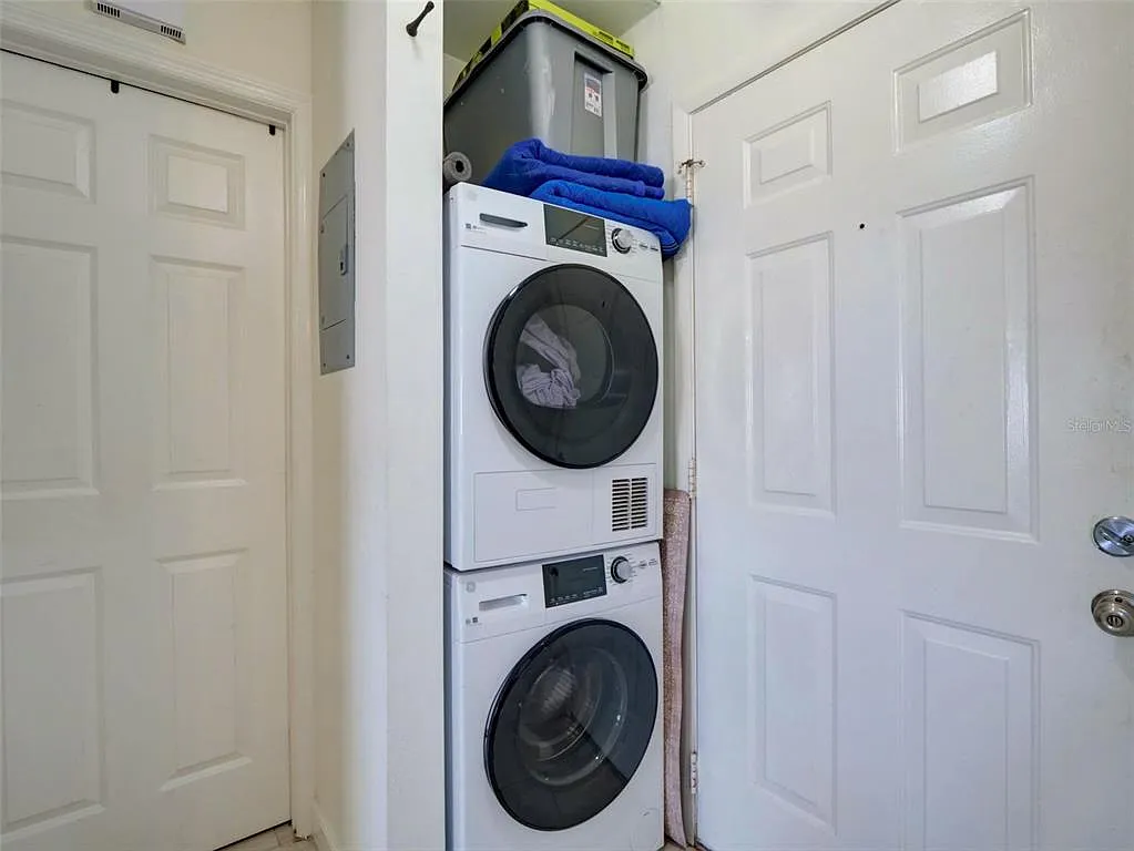 1 bed, 1.0 bath, 703 sqft, $1,700 — Photo 4