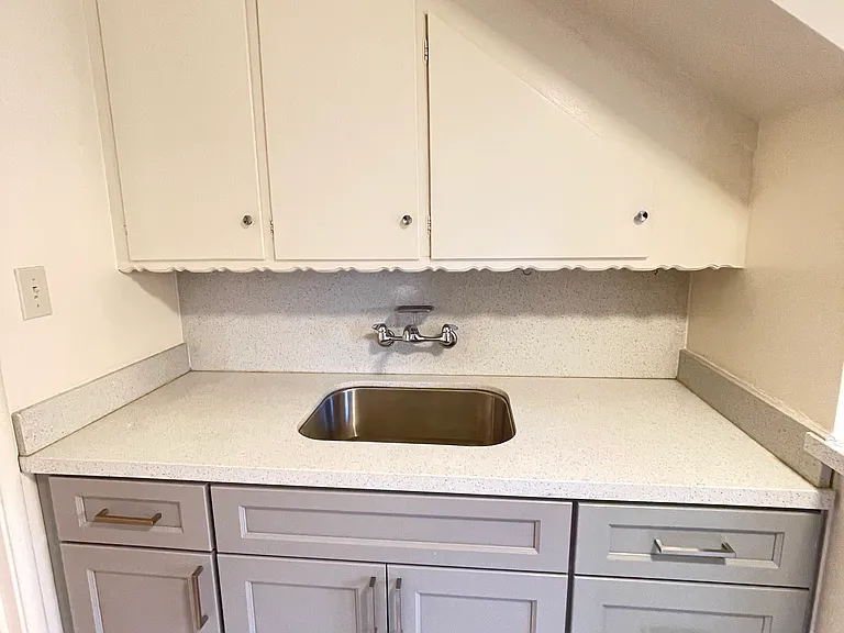 2732 Hillegass Ave #5 — Photo 8
