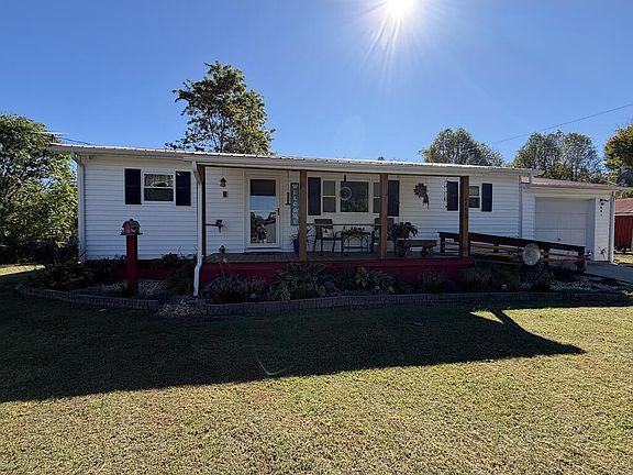 2nd image of 841 Yellow Cliff Rd