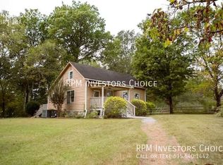 6443 Cox Rd, College Grove, TN 37046