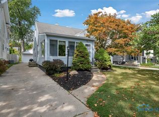 145 Jennings Rd, Rossford, OH 43460