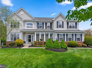 25884 Spring Farm Cir, Chantilly, VA 20152