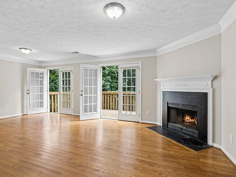 88 Bridge View Dr — Photo 5