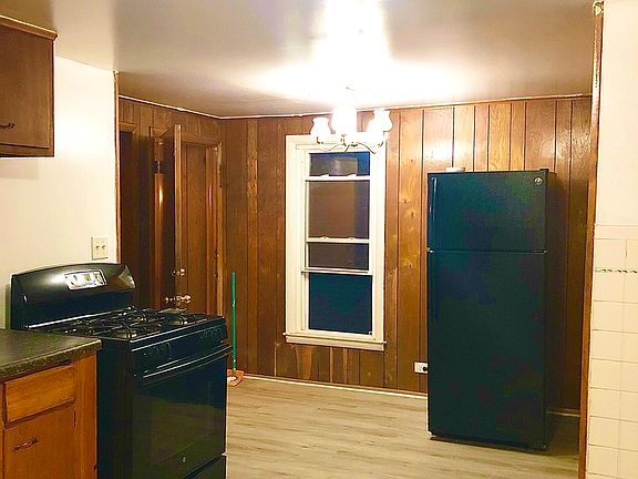 3rd image of 3400 S Lituanica Ave #2