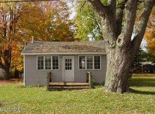 620 Hamilton St, Vicksburg, MI 49097