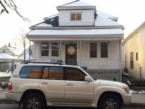12147 McDougall St, Hamtramck, MI 48212