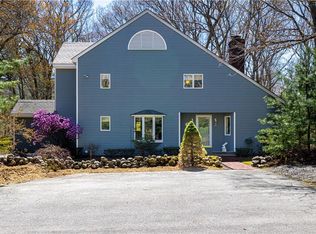 282 Byron Randall Rd, Scituate, RI 02857